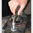 fabrication d'un fil à plomb de charpentier