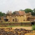 au pied des remparts